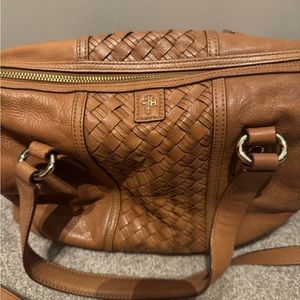 Tan leather Cole Hahn purse: versatile as crossbody or clutch!